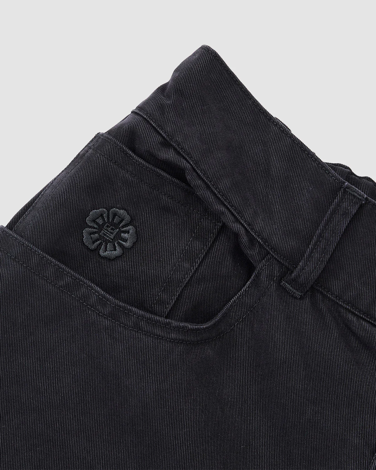 BLACK ACCORDION CHINO PANTS - Image 10