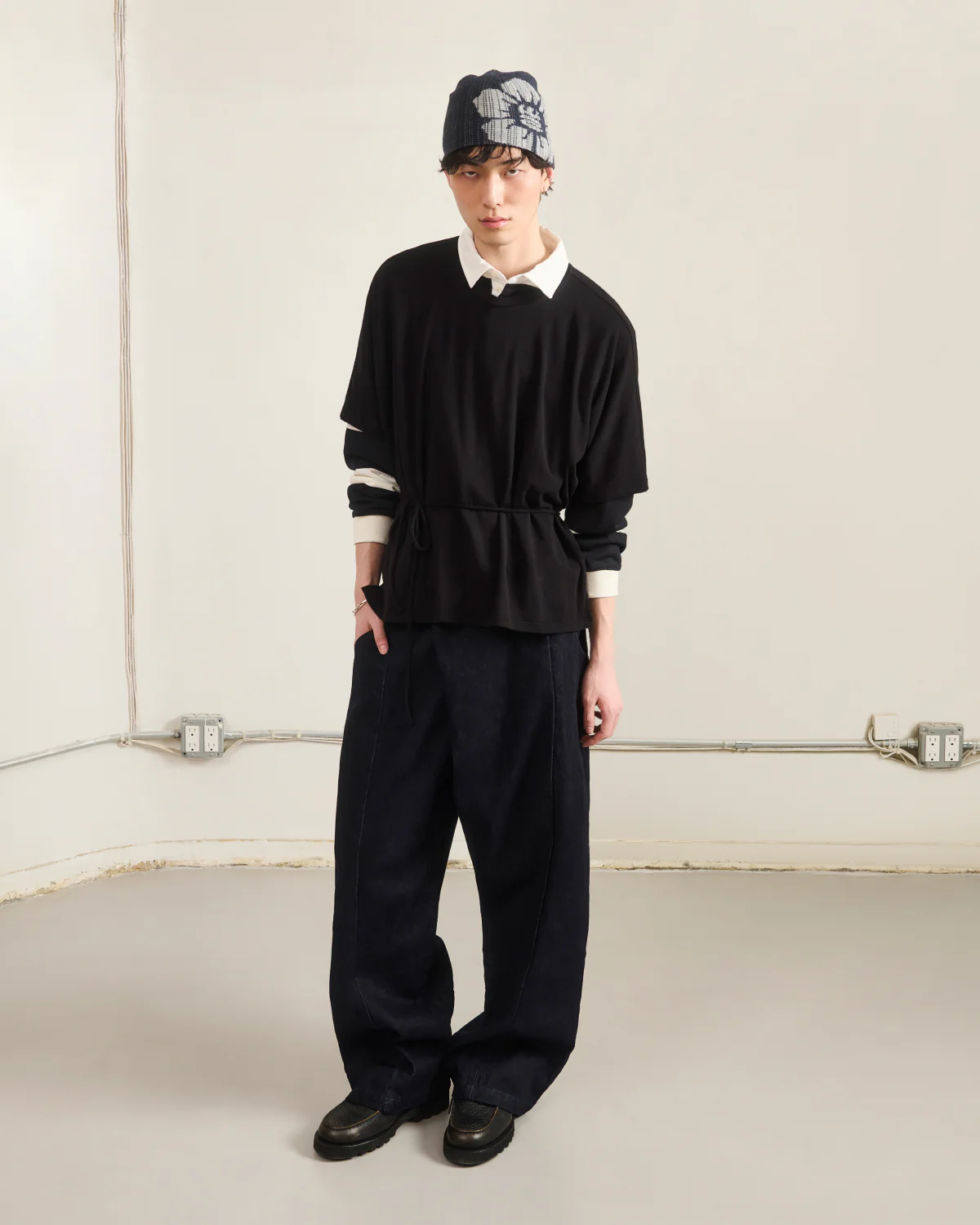 BLACK BAERAE T-SHIRT - Image 2