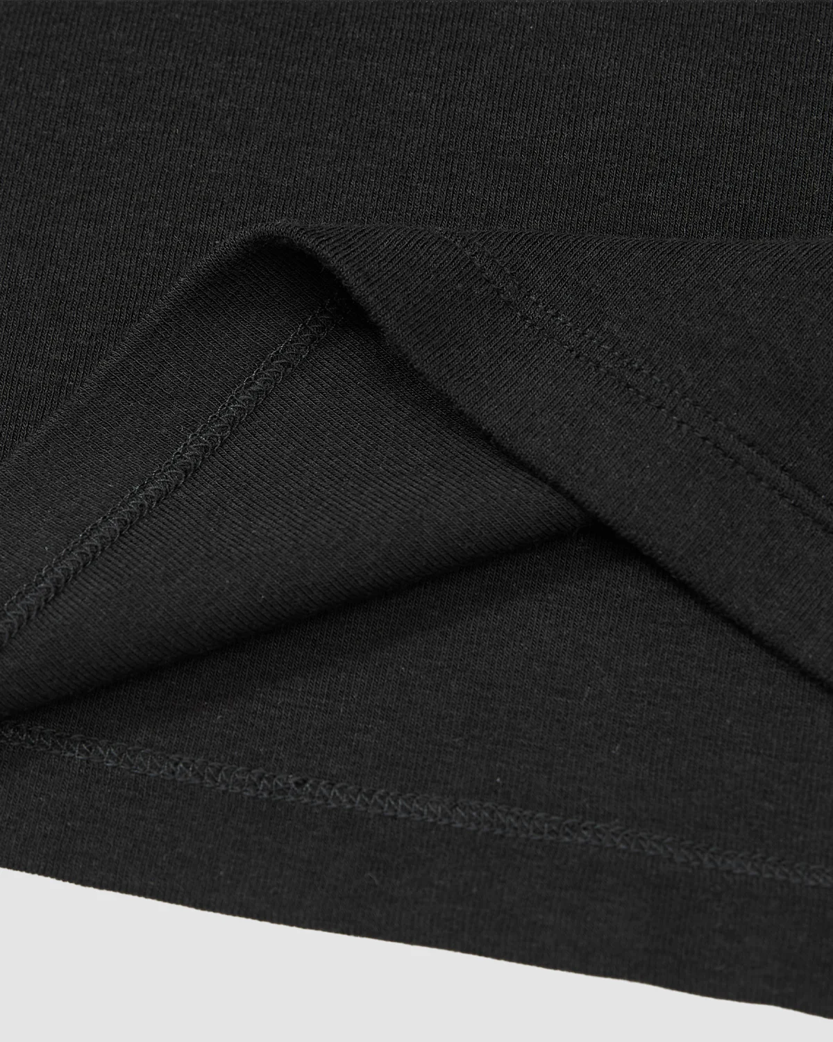 BLACK RIBBON TIE POLO - Image 10