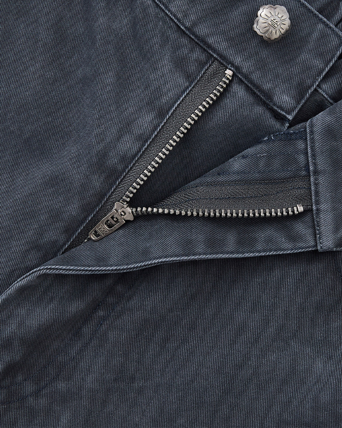 CHARCOAL ACCORDION CHINO PANTS - Image 3
