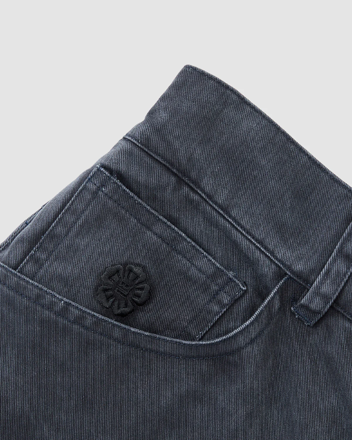 CHARCOAL ACCORDION CHINO PANTS - Image 5