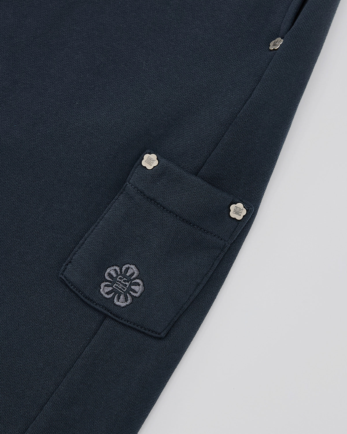 INDIGO WASH WRAP SWEATBAJI - Image 8