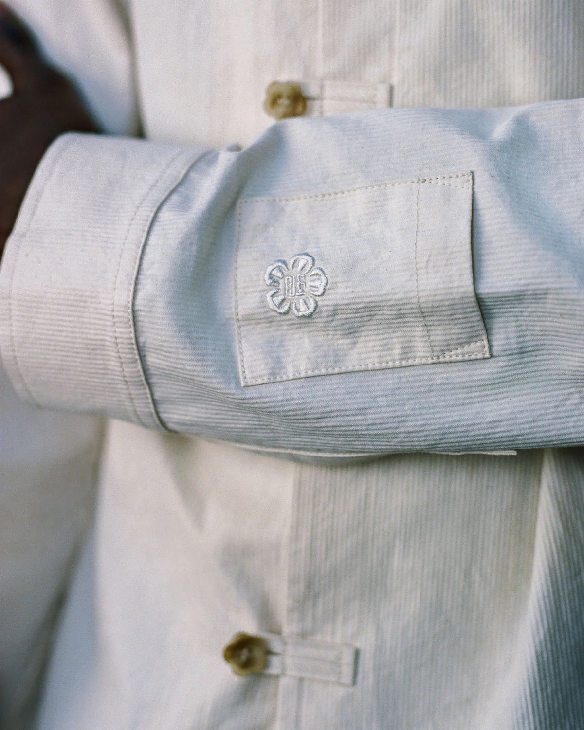 IVORY CHINA COLLAR KNOT SHACKET - Image 7