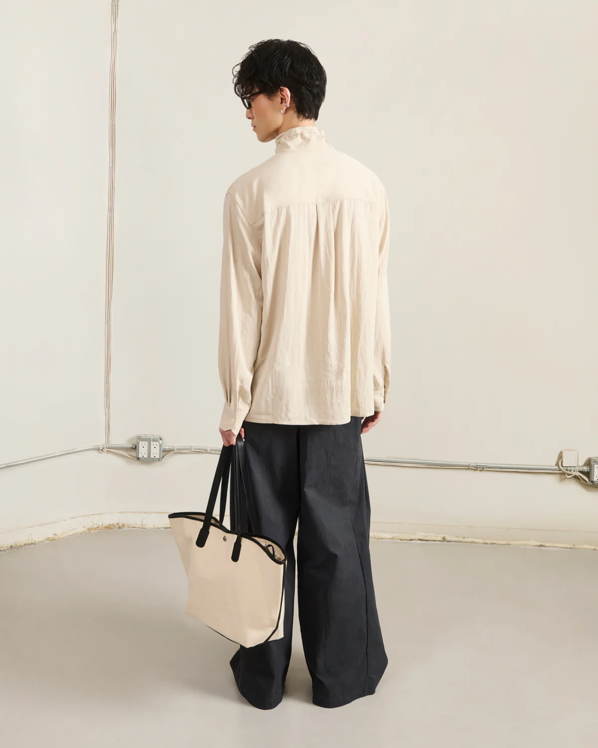 IVORY HIGH NECK TIE SHIRT - Image 4